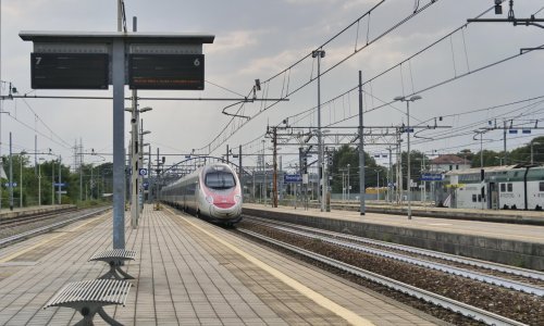 Vlak u blizini Torina pregazio i usmrtio petoricu radnika na pruzi