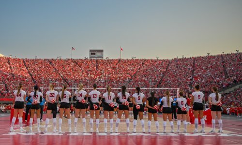 Ova sveučilišna odbojkaška utakmica ući će u povijest ženskog sporta