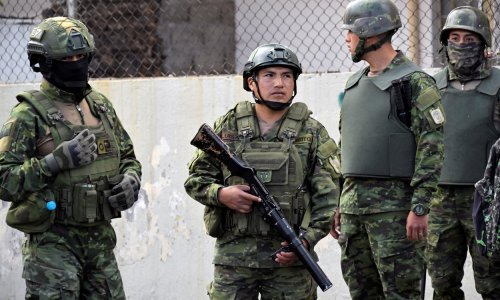 U Ekvadoru zatvorenici drže 57 čuvara i policajaca kao taoce