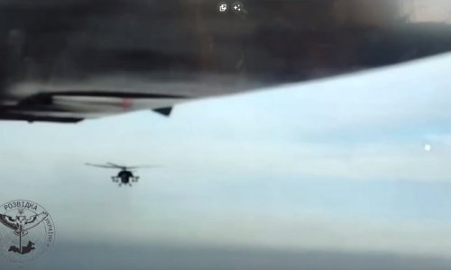 Osvanuo video ruskih aviona i helikoptera koji jure ukrajinski dron: Kakva hrpa luzera...