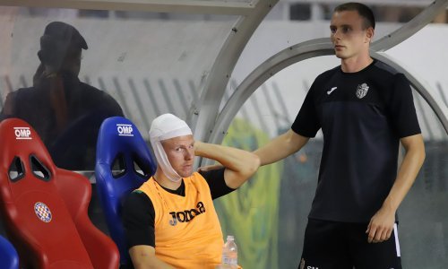 Sramota na Poljudu. Dok je slavio gol sa zapadne tribine u glavu pogođen igrač Istre
