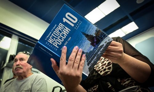 Nakon ukidanja različitih opcija novi ruski udžbenici iz povijesti pisani su po mjeri Kremlja