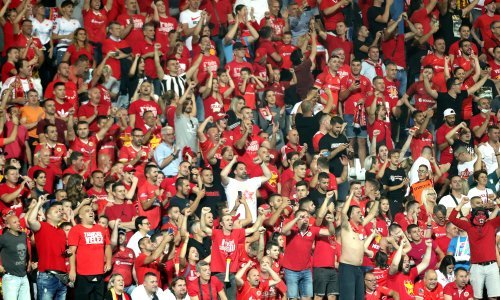 Novi huliganski neredi; mrtvih nema, ali dvojica su teško ozlijeđena