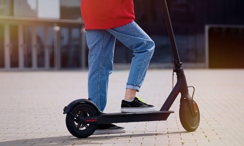 Svaki tjedan bolnice prime do sedmero djece zbog ozljeda u vožnji električnim romobilima