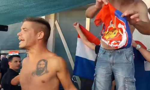 Kaznene prijave zbog paljenja srpske zastave u Kninu