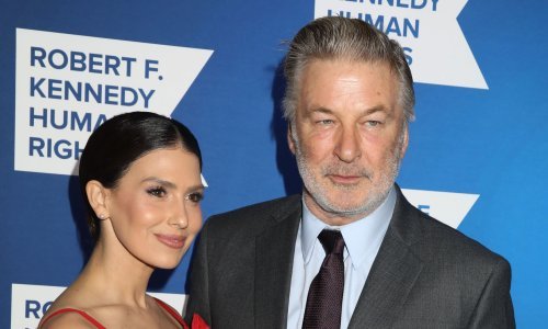 Alec i Hilaria Baldwin sa svojih sedmero djece na rijetkoj obiteljskoj fotografiji