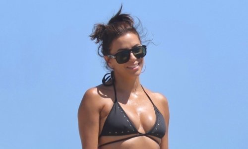 Ovo se zove dobar badić: Eva Longoria fotografijom s plaže ostavlja bez riječi