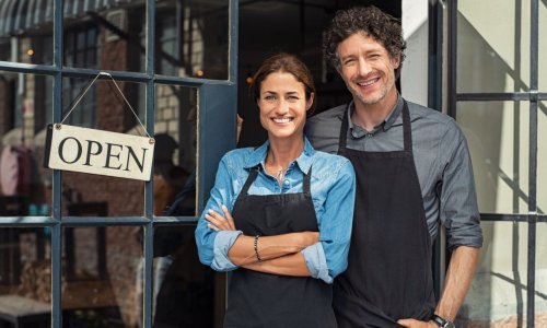 Digitalno poslovanje, održivost, ekonomija doživljaja i još puno toga dio su Algebrine edukacije za poduzetnike koju možete osvojiti i vi