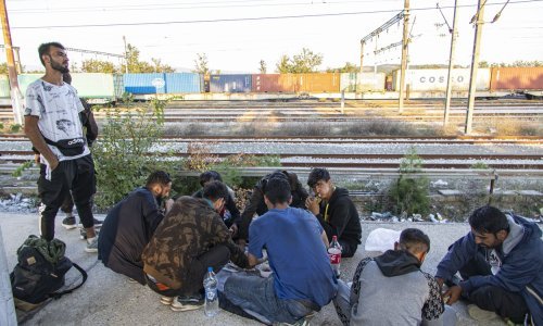 Nastavlja se pritisak migranata na Slunj: 'Desetak ih je ušlo u moje dvorište'