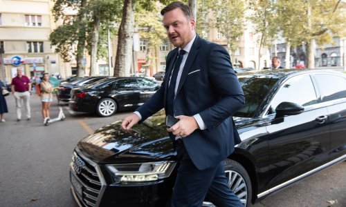 Primorac neće uvoditi porez bankama, za inflaciju krivi građane