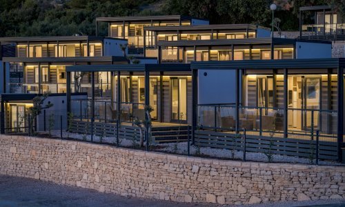 Mađarska tvrtka uložila gotovo dva milijuna eura u moderne mobilne kućice u Primoštenu