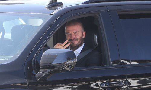 David Beckham napravio novu tetovažu za svoju Victoriju i stavio je na - srednji prst!