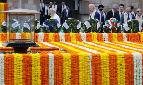 Na samitu G20 Biden stisnuo ruku Staljinu i razveselio društvene mreže