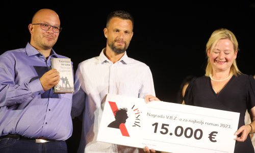 Nebojša Lujanović osvojio nagradu V.B.Z.-a na otvorenju 16. Vriska