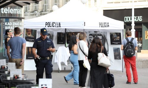Policija tražila uklanjanje promotivnog šatora filma 'Smrt djevojčice sa žigicama'