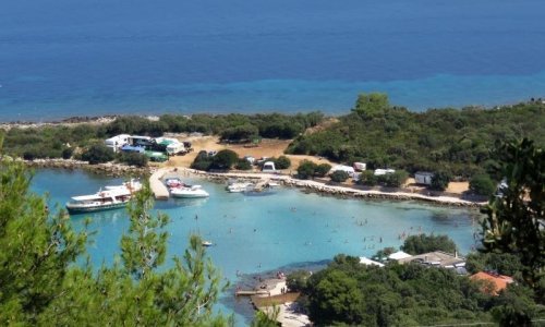 Vojni brod dovezao vodu na Hvar nakon 24 sata nestašice!