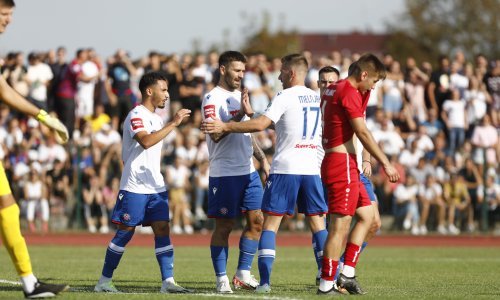 Hajdukovo slavlje u Slavonskom Brodu; 'šesticom' počastili Omladinca