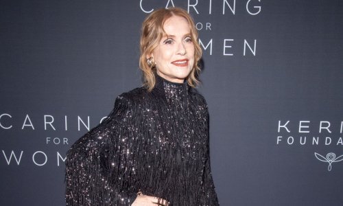 Ova chic Francuskinja i u osmom desetljeću svojim stajlinzima izaziva divljenje