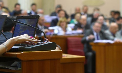 Zastupnici se vraćaju u saborske klupe, u utorak počinje jesensko zasjedanje