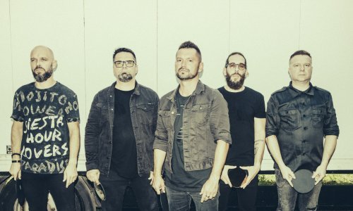 Vatra sjajnim novim video spotom najavljuje rođendanski koncert na zagrebačkoj Šalati