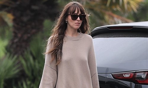 Jeftine tenisice čija popularnost ne blijedi očarale su i zvijezdu Dakotu Johnson