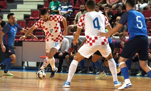 Razigrana Hrvatska u Puli pobijedila Slovačku i ostala na vrhu skupine
