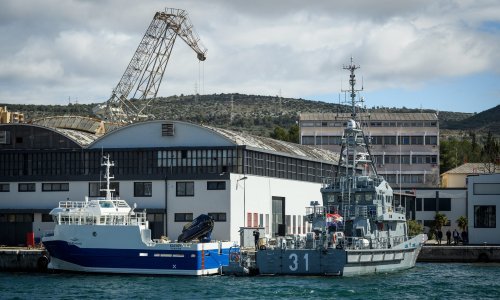 Sindikat tvrdi da se opstruira sindikalni rad u brodogradilištu Iskra, brzo stigao odgovor uprave