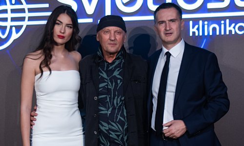 Samozatajna kći Stephana Lupina ukrala je sve poglede u izlasku s ocem