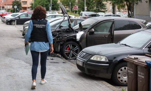 Na zagrebačkoj Malešnici potpuno izgorio Porsche
