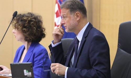 U Saboru odbijeni svi oporbeni amandmani na zakon o izbornim jedinicama