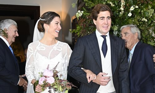 Lijepa mladenka igrala je na kartu modnog minimalizma i oduševila vjenčanicom