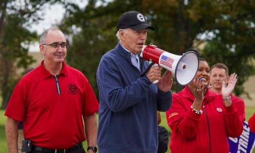 Biden podržao štrajk radnika autoindustrije: Zaslužujete velike povišnice