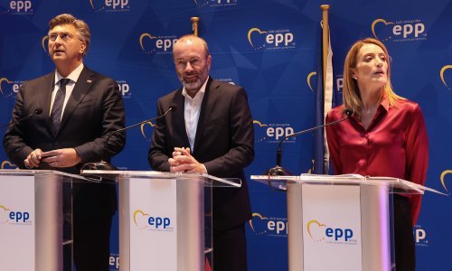 Skup pučana u Splitu: Moramo pronaći europski odgovor na migracije