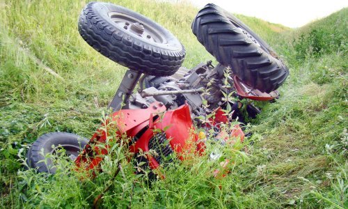 Prevrnuo se traktor kod Ivanca; poginuo 40-godišnjak