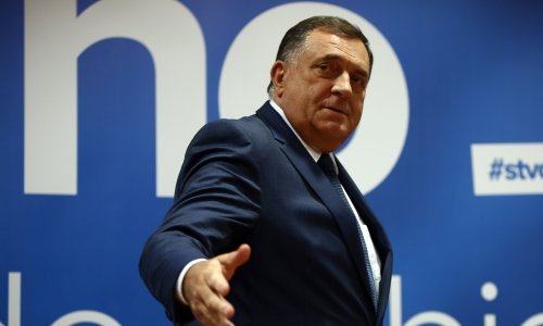 Dodik se usporedio s Miloševićem i poručio: Schmidt je fašističko smeće!