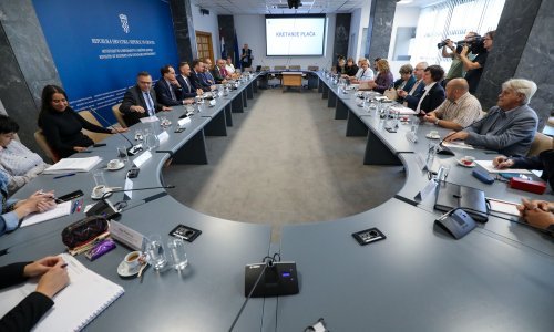 Sindikati javnih službi: Tražimo rast osnovice plaća 15 posto