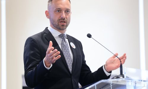 Piletić: Sustav brine o djeci bez odgovarajuće roditeljske skrbi