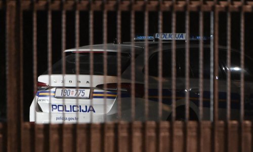 Muškarac koji je u Kloštar Ivaniću aktivirao bombu preminuo od teških ozljeda