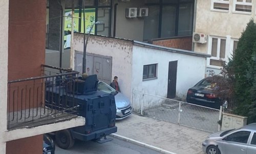 Kosovska policija pretresla zgradu gdje je živio Radoičić, zaplijenili dva mercedesa