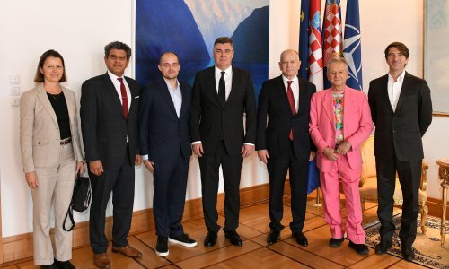 Milanović s organizatorima kongresa o trendovima u oftamologiji