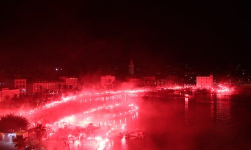Split je 'gorio'; Torcida bakljadom obilježila rekordne brojke