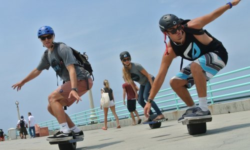 Preopasni za korištenje: Neobični skate s jednim kotačem odlazi iz prodaje
