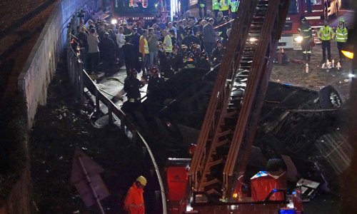 Zastave na pola koplja nakon teške autobusne nesreće u Veneciji