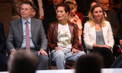 Uvijek drukčija: Leonarda Lončar izgleda fantastično u trapericama i kožnoj jakni