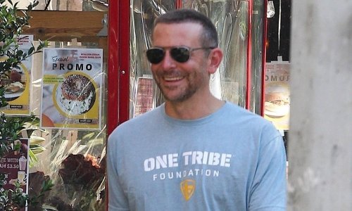 Dobro raspoloženom Bradleyju Cooperu nisu smetali ni uporni paparazzi