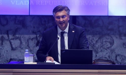 Premijer Plenković o požaru: Važno je da građani prate informacije službi