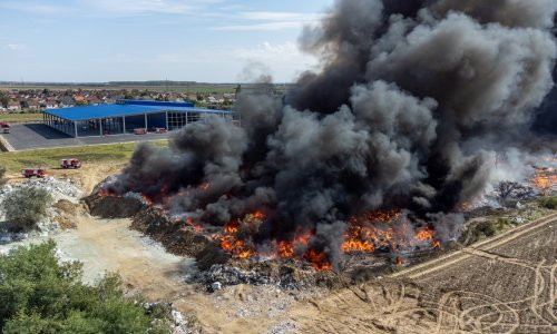 Vatrena stihija i crni dim u Osijeku izgledaju zastrašujuće iz zraka