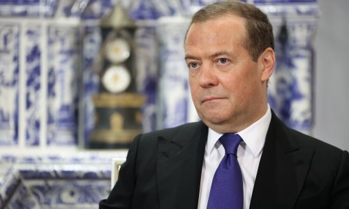 Medvedev čestitao Dodiku: Provodite uravnoteženu i mudru politiku