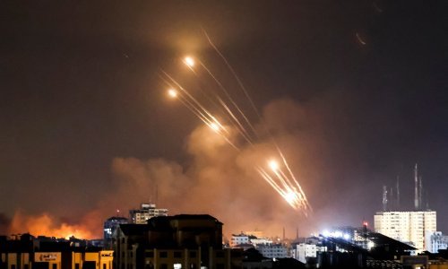 Nastavili se napadi Hamasa na Izrael; SAD šalje nosače aviona u istočni Mediteran