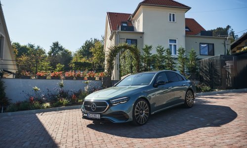 Mercedes-Benz E-klasa je stigla: Bili smo na domaćoj premijeri sinonima za luksuznu limuzinu srednje klase